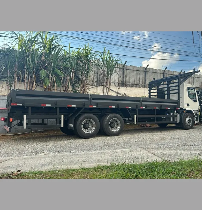 carroceria_para_carregamento_de_aço1